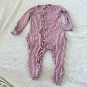 Spearmint ruffle but footie purple 3/6m